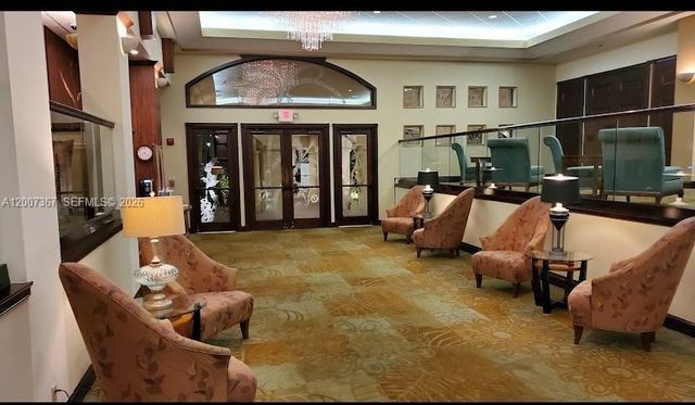 1518 Whitehall Dr 104, Davie, FL 33324