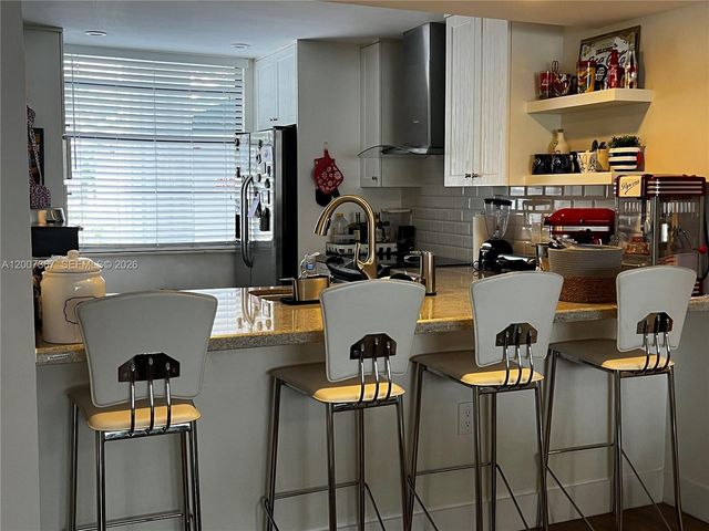 1518 Whitehall Dr 104, Davie, FL 33324