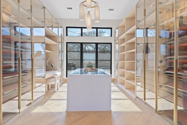 4816 Pecan Chase, Austin, TX 78738
