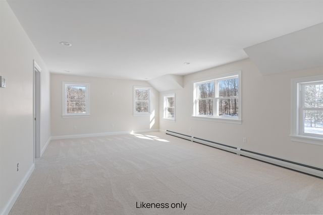 74 Willow Way, Georgia, VT 05468