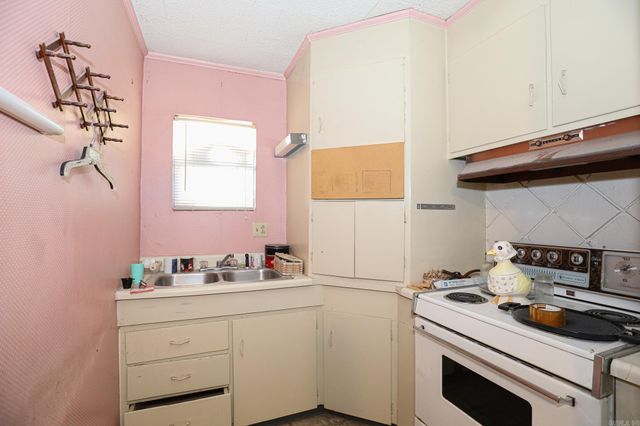 412 & 404 WHITE St, Benton, AR 72015
