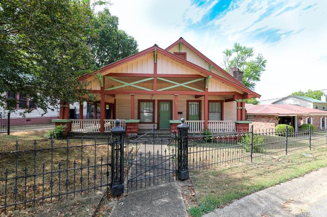 412 & 404 WHITE St, Benton, AR 72015