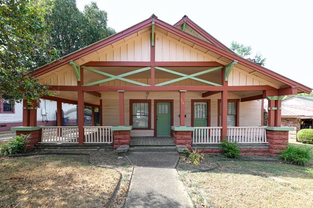 412 & 404 WHITE St, Benton, AR 72015