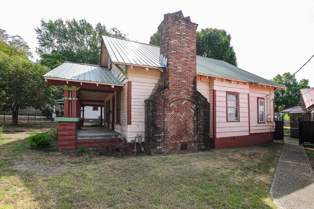412 & 404 WHITE St, Benton, AR 72015
