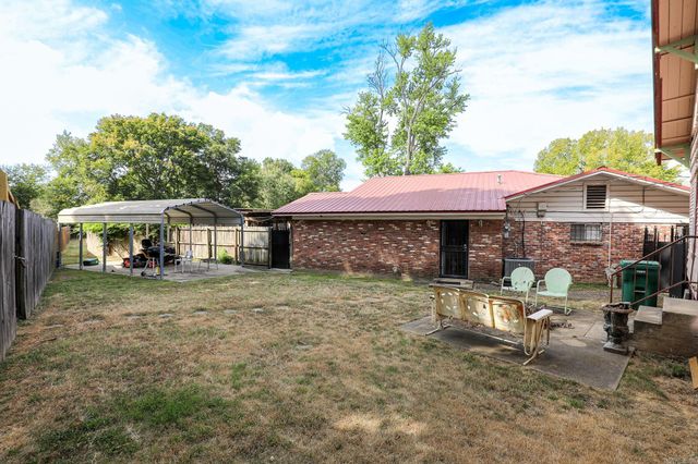 412 & 404 WHITE St, Benton, AR 72015