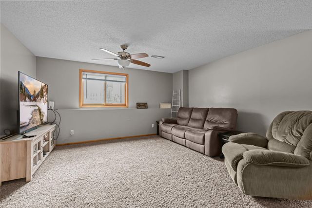 12995 Yukon Street NW, Coon Rapids, MN 55448