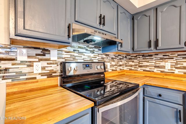 7512 Chatham Circle, Knoxville, TN 37909