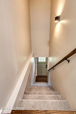 7512 Chatham Circle, Knoxville, TN 37909