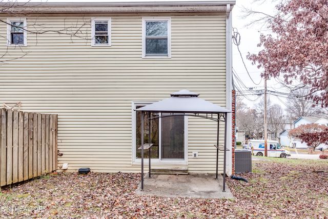 7512 Chatham Circle, Knoxville, TN 37909