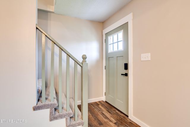 7512 Chatham Circle, Knoxville, TN 37909