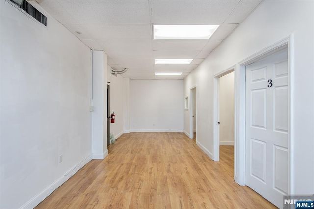 106 W Palisade Avenue 205, Englewood, NJ 07631