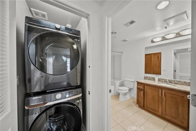 21301 Erwin 420, Woodland Hills, CA 91367