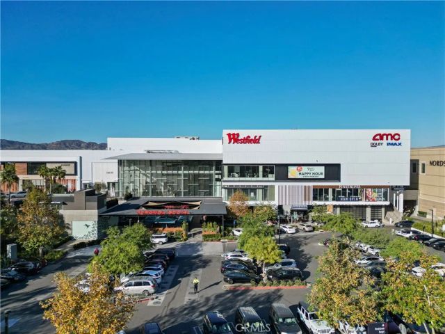 21301 Erwin 420, Woodland Hills, CA 91367
