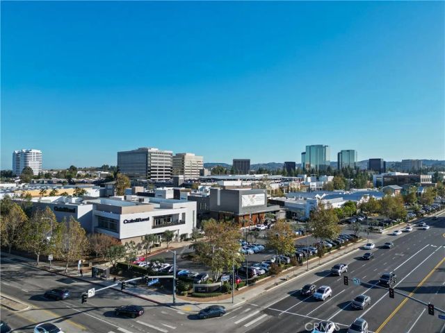21301 Erwin 420, Woodland Hills, CA 91367