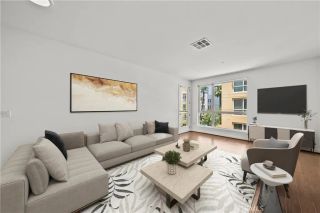 21301 Erwin 420, Woodland Hills, CA 91367