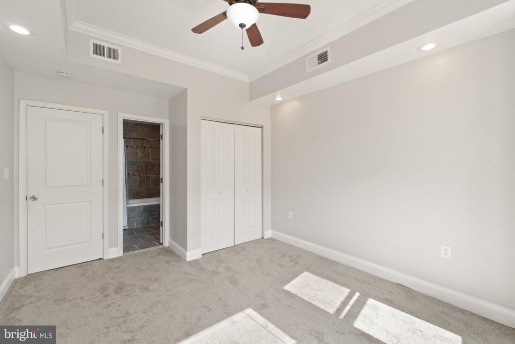Image 17 of property listing at 101 EAST AVE, Baltimore, MD 21224