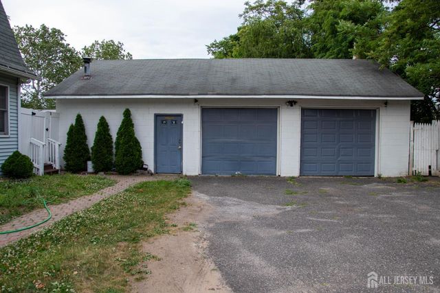 177 Buckelew Avenue, Jamesburg, NJ 08831