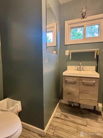 177 Buckelew Avenue, Jamesburg, NJ 08831
