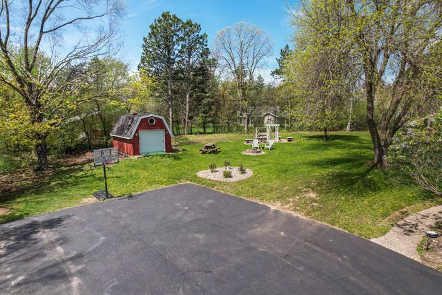 2211 Lenwood Drive SW, Rochester, MN 55902
