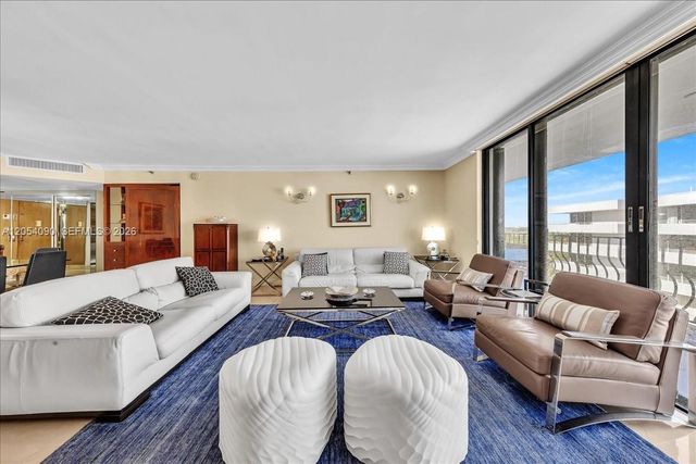 8877 Collins Avenue PH2, Surfside, FL 33154