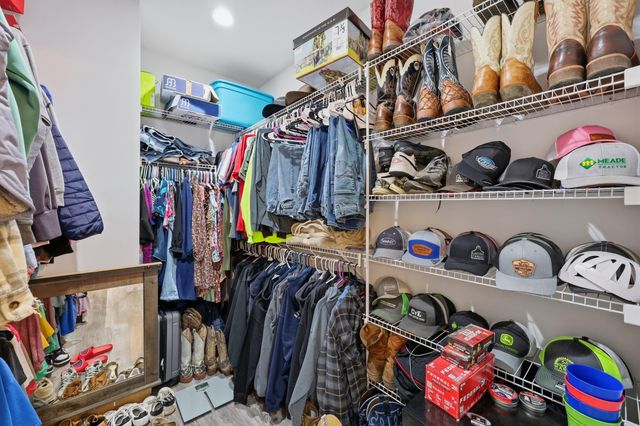 279 Dossett Lane, Harrodsburg, KY 40330