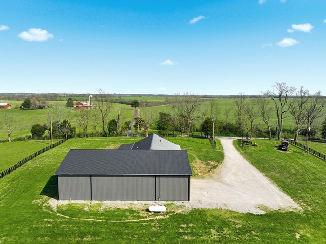 279 Dossett Lane, Harrodsburg, KY 40330