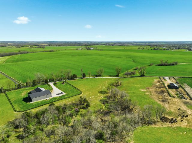 279 Dossett Lane, Harrodsburg, KY 40330