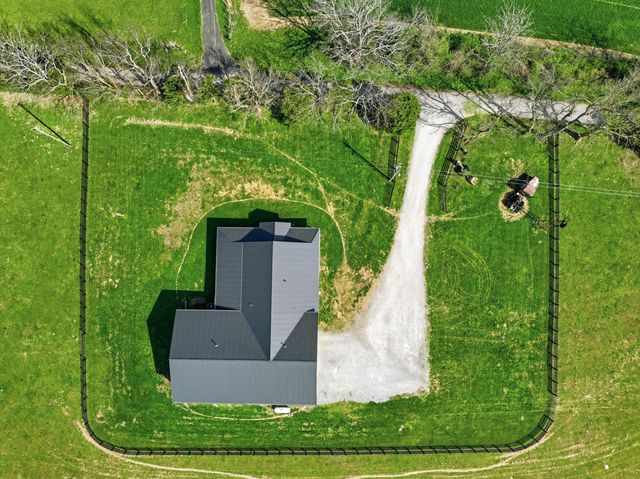 279 Dossett Lane, Harrodsburg, KY 40330