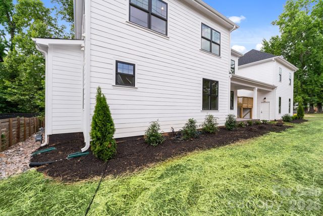 1529 Beckwith Place, Charlotte, NC 28205