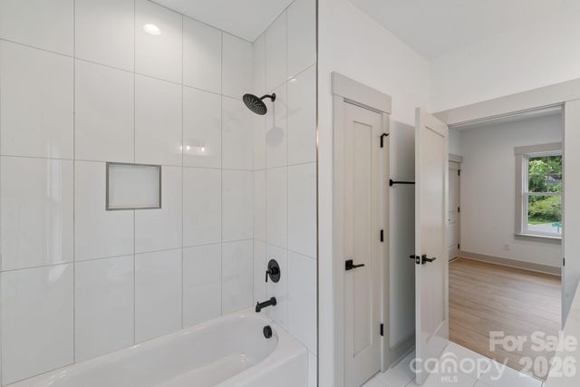 1529 Beckwith Place, Charlotte, NC 28205