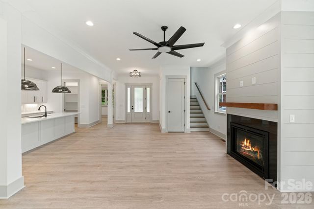 1529 Beckwith Place, Charlotte, NC 28205