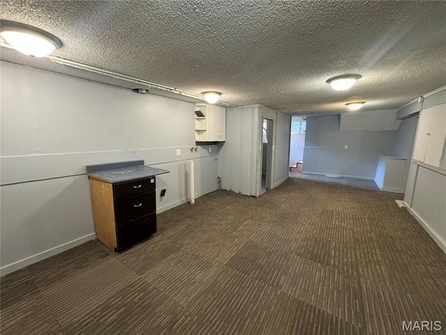 401 S Clark Avenue, St Louis, MO 63135