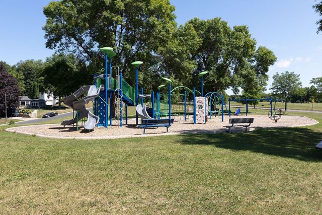 2303 Upton Avenue N, Minneapolis, MN 55411