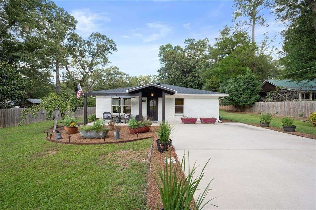 403 Church Avenue, Daphne, AL 36526