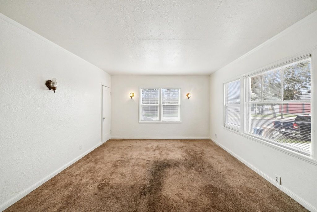 Image 14 of property listing at 310 W 10th St, Antioch, CA 94509