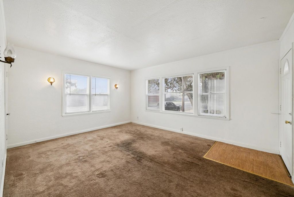 Image 17 of property listing at 310 W 10th St, Antioch, CA 94509