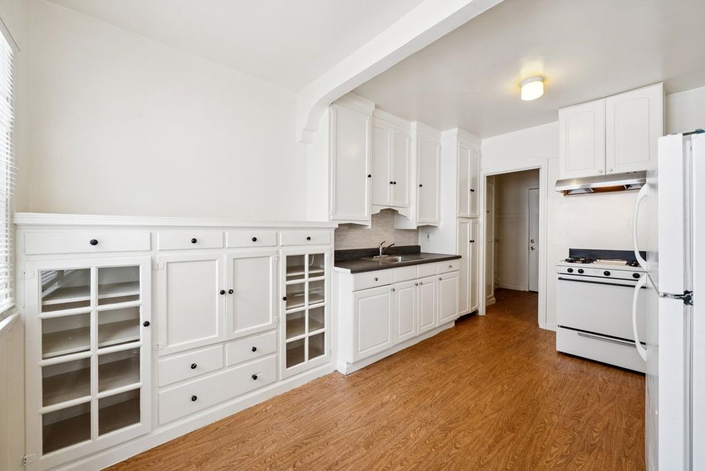 Image 18 of property listing at 310 W 10th St, Antioch, CA 94509