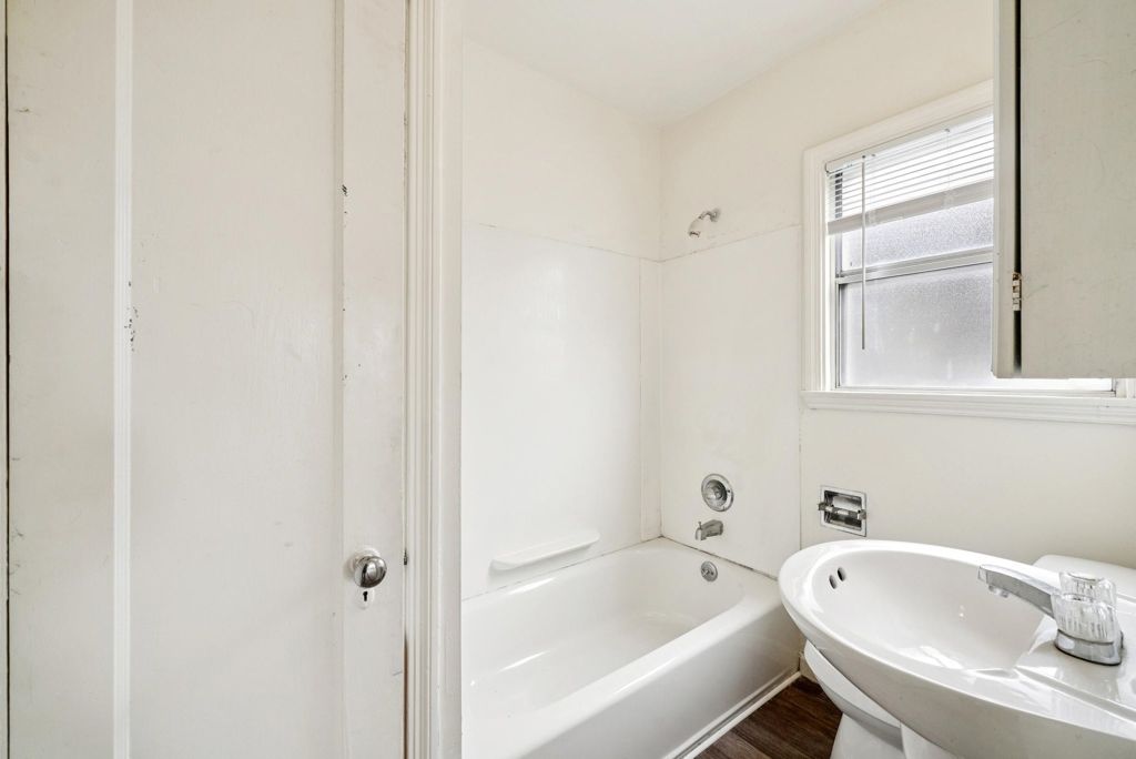 Image 26 of property listing at 310 W 10th St, Antioch, CA 94509