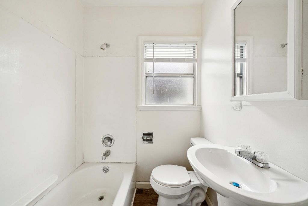 Image 27 of property listing at 310 W 10th St, Antioch, CA 94509