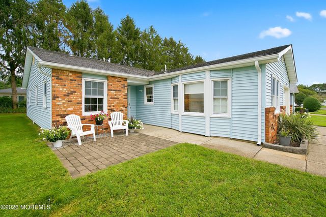 150 Lions Head Boulevard S, Brick, NJ 08723