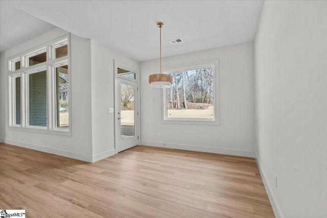 104 Wood Road, Taylors, SC 29687