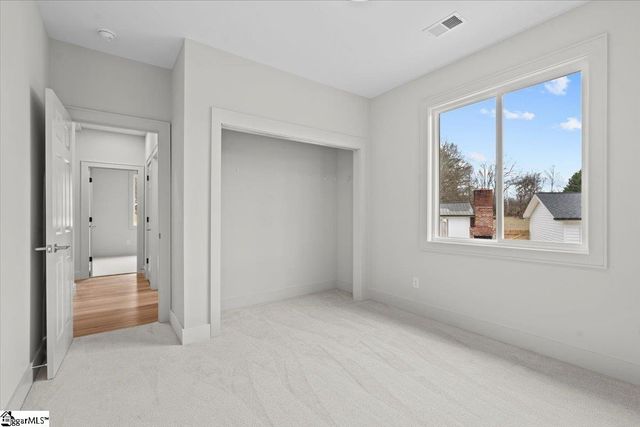 104 Wood Road, Taylors, SC 29687