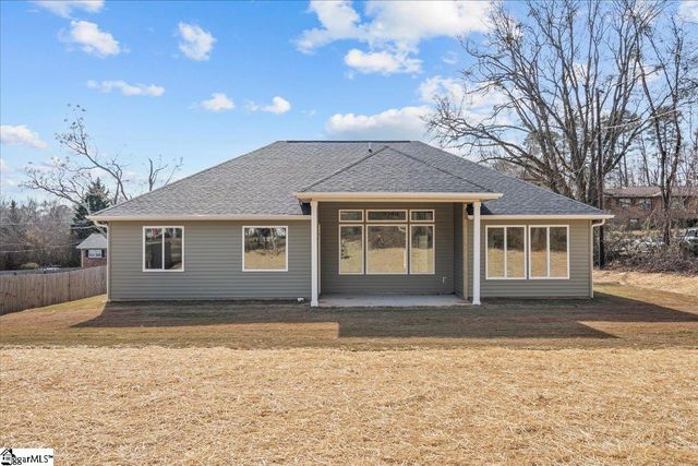 104 Wood Road, Taylors, SC 29687