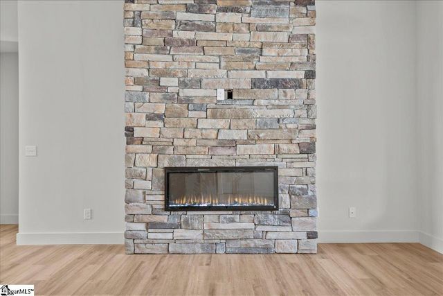 104 Wood Road, Taylors, SC 29687