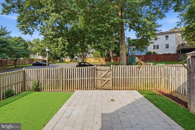 3158 ELLENWOOD DR, Fairfax, VA 22031