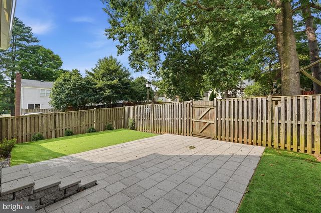 3158 ELLENWOOD DR, Fairfax, VA 22031