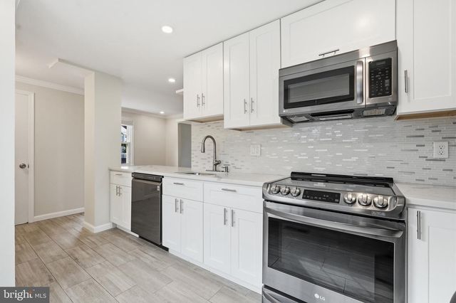 3158 ELLENWOOD DR, Fairfax, VA 22031