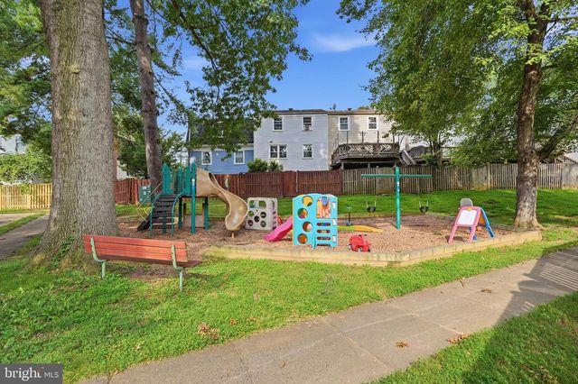 3158 ELLENWOOD DR, Fairfax, VA 22031