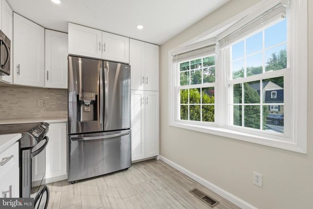 3158 ELLENWOOD DR, Fairfax, VA 22031