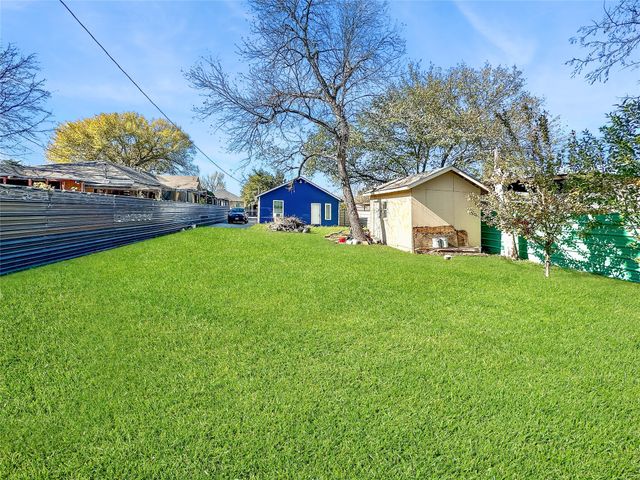 2930 Alabama Avenue, Dallas, TX 75216